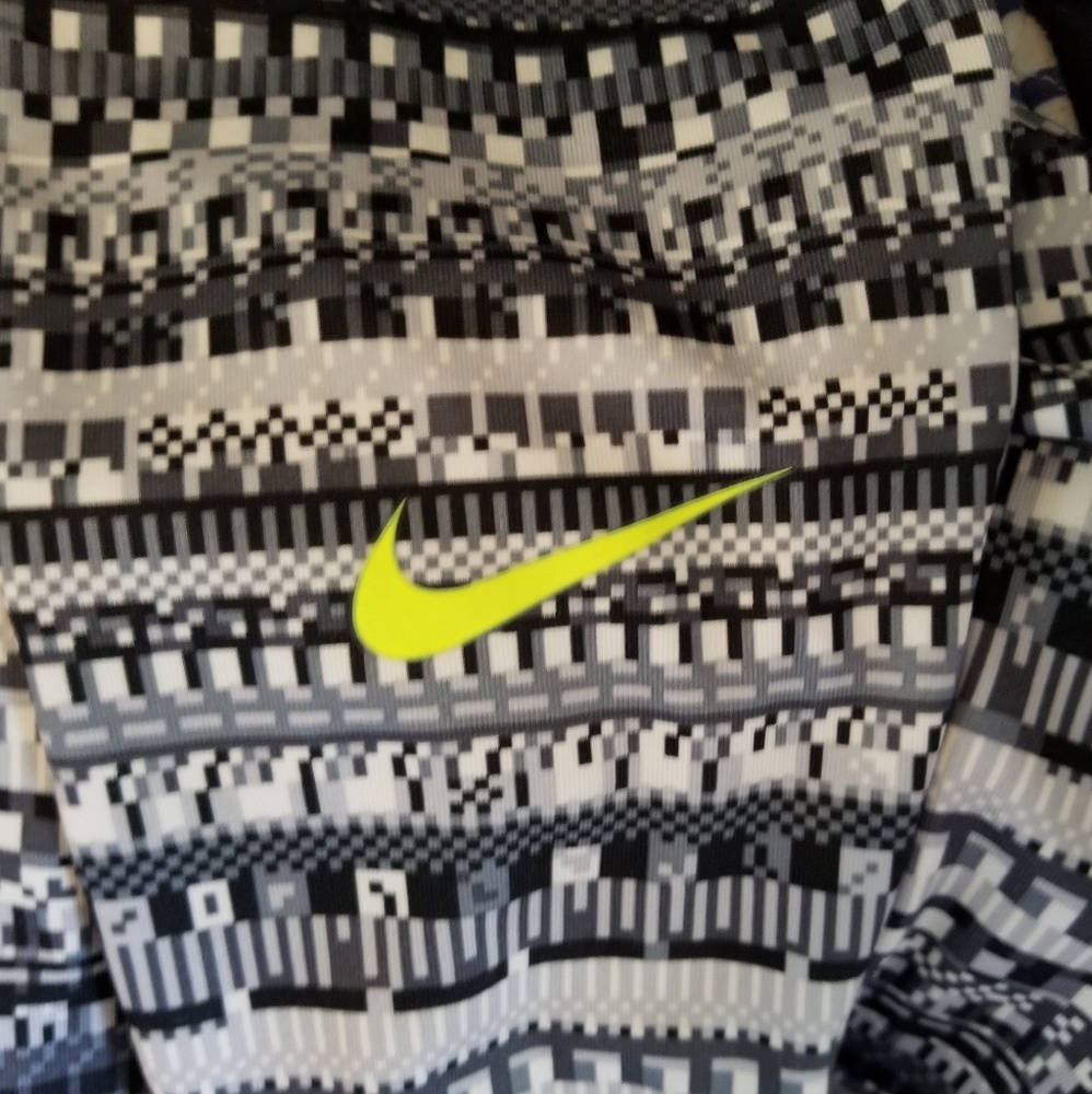 Nike 3/4 zip - Picture 3 of 4